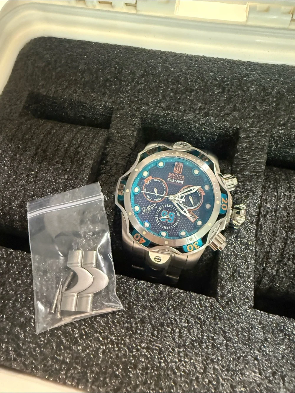 Invicta Reserve Jason Taylor Hall of Fame Excursion Model 25303